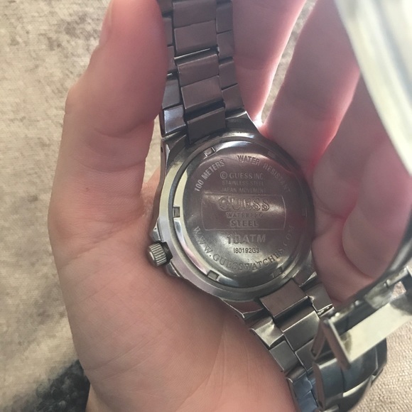 Guess waterpro steel watch - Picture 3 of 3